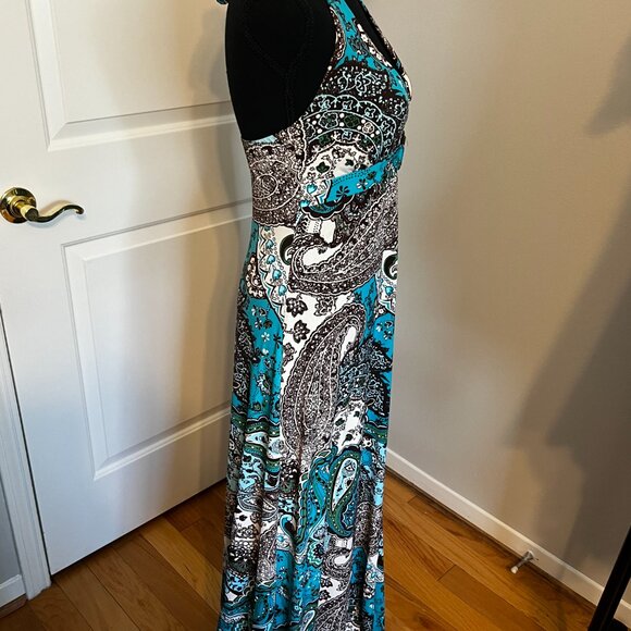 V-neck Turquoise & Green Halter Maxi Dress - Picture 3 of 7